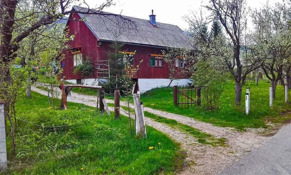 Draga Koncar Guest House Vrelo Korenicko Exterior photo
